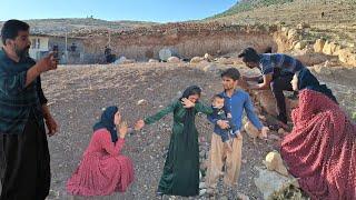 The danger of Narges and Mehdi near Ali to bring the backpack of Narges' belongings