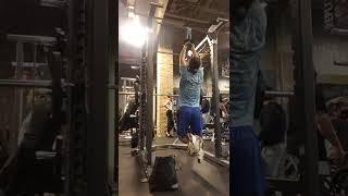 Upper body! Pull ups!!