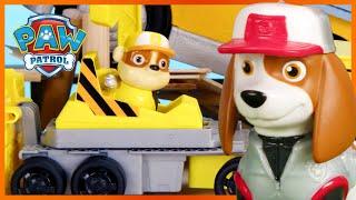 Al and the Pups Rescue a Truck in the Bay - PAW Patrol - Toy Pretend Play Rescue for Kids