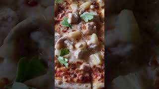 Заказали Гавайскую пиццу #пиццерия #PizzadiCasa