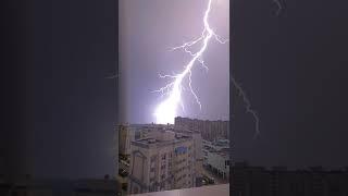 Thunderstorm and lightning. Молнии во время грозы. Сильная гроза