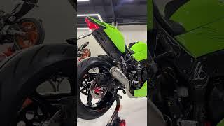 Kawasaki ZX10R with Arrow Exhaust Pro Race  Titanium Competition