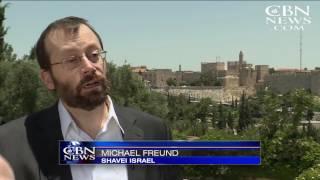 Friends of Zion Honor Israeli Paratroopers Who Reunited Jerusalem
