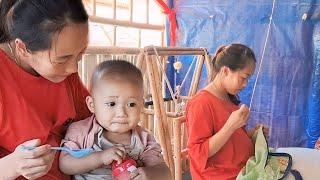 An 18-year-old single mother takes care of her child and makes her own mattress for the crib