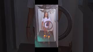 Laura tik tok