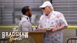 Terry Bradshaw Receives a Key to His Hometown | The Bradshaw Bunch | E!