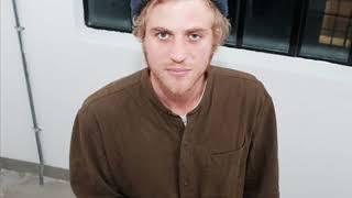 Johnny Flynn Talks About Therapy And Other Things On BBC’s Saturday Live