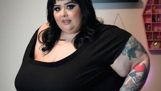 THEBIGGLOOOM  - Big Model Plus Size Babe Plus Size Model Plus  size Influencer