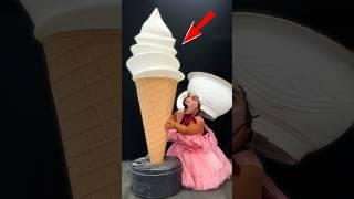 ToRung comedy:  giant ice cream
