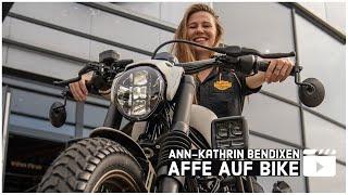 Affe auf Bike - Ann-Kathrin Bendixen -  Harleysite Stammtisch