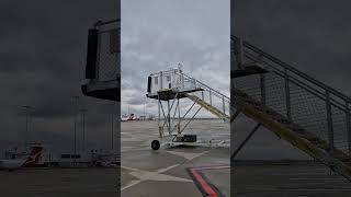 Qantas Boarding at Melbourne Airport (MEL)