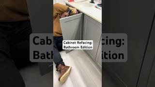 Cabinet refacing with @myfrontandcenter (code jonathanandjenna20) #cabinetrefacing #bathroomdiy