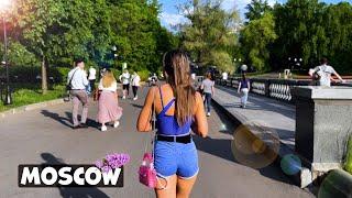  GORKY PARK  Walking tour in Moscow, Russia  + (3D sound  and HDR Video)