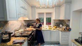 Погода испортила нам все планы. Такого мы не ожидали. Готовим сытный ужин и сладкий десерт.