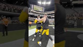 "Look at the twins"  #steelers #nfl #shorts