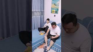 放放腿怎么了 #搞笑视频 #夫妻日常搞笑段子 #funny #沙雕剧情 #搞笑 #沙雕剧情 #搞笑 #comedy