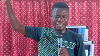 Rev Thomas Kwofie has change the atmosphere with a deep worship 