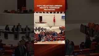 Milli Savunma Bakanlığı bütçe görüşmeleri öncesi CHP'li vekillerden 'teğmenler' protestosu #shorts