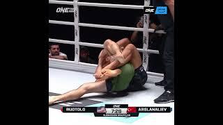 Tye Ruotolo  pounces to tap out Dagi Arslanaliev by rear-naked choke! 