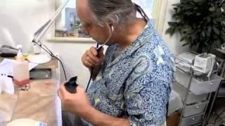 Talking Pet Indian Mynah Asks Bird Vet Dr Ross Perry "What's Wrong?" 260810