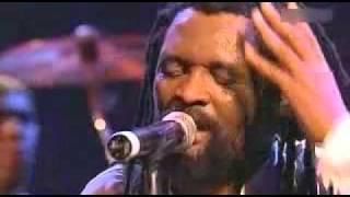 Lucky Dube - Romeo (Live, 2005).flv