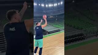 Luka makes the impossible look easy 