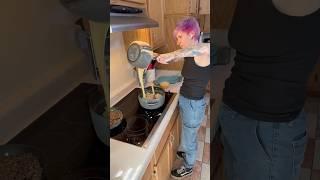 I’m not great at single tasking #momlife #dinner #homecook #parenting #dinnertime #familydinner