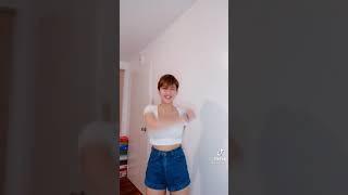 TikTok Gunung Gede Tante Hot Suka Goyang