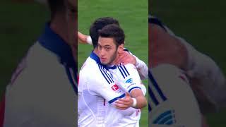 WAS FÜR EIN FREISTOSS! Traumtor von Hakan Calhanoglu.  #nurderHSV #goal #football #freekick