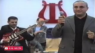 Cabir Abdullayev xanəndə. Elman Namazoğlu gitara. Sintezator ifaçısı Əvəzin toyu 2006