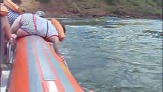 Russian lose his straw hat in the water -funny-