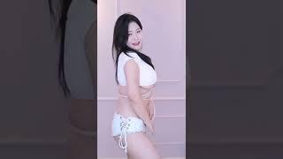 超性感巨乳美女 智贤  打糕舞—— 看置顶评论