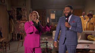 Patti LaBelle and Anthony Anderson Sing the 'Good Times' Theme Song - Live in Front of a Studio Audi