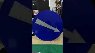 VSAFEMKT JKR SOLAR LED ROAD SIGNS (FOLLOW DIRECTION)