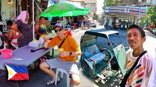 Local Guide Shows me the Old Town in Manila  Philippines.