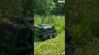 Робот против бурьяна! Робот Caiman Commando в деле.