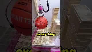 Guy Outsmarts Claw Machine ️