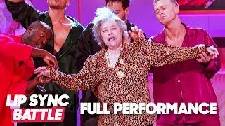 Kathy Bates Performs “Hip Hop Hooray” & “That’s What I Like” | Lip Sync Battle