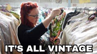 My ONE trick to not get frustrated while vintage shopping as a plus size person