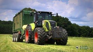 2 CLAAS AXION + Krone ZX Tridemladewagen bei der Grassilage