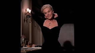 A KIM NOVAK TURN