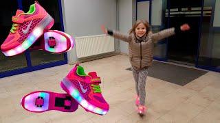 Хилисы или Хелесы? Heelys. Модные светящиеся роликовые кроссовки,  с колёсами, ролики, кеды, обувь.