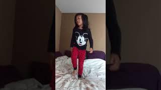 StoneE performing "I'm a pizza"