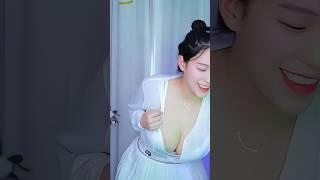 Hot girl dancing and shaking hot body  #korean #afreecatv #curvygirl #dance