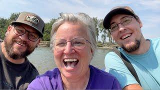 ROCKHOUNDING with ROOKIE:  Hunting for Montana Agates with Rookie Rockhounding and Theo Kellison