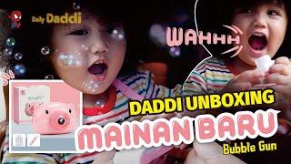 UNBOXING MAINAN BARU DADDI - BANYAKNYA GELEMBUNG AIR (BUBBLE GUN)