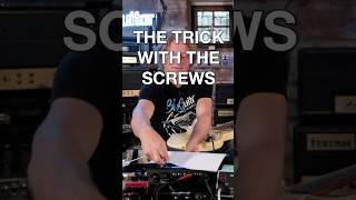 THE TRICK WITH THE SCREWS #guitartips #guitartuning #thomasblug #bluguitar #amp1 #like #follow