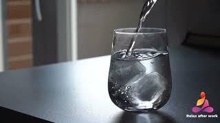 Звук наливание воды в стакан | The sound of pouring water into a glass