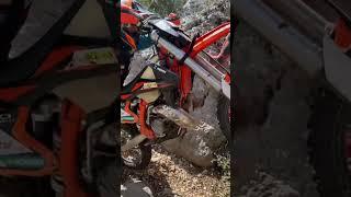 ENDURO BIG CRASH ALMOST BROKE HIS BACK