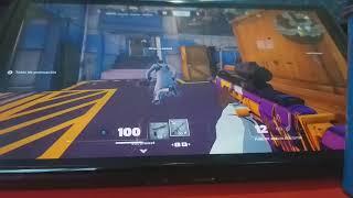 Jugando Fornite Balistic con nervios